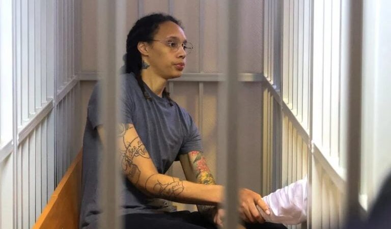نجاح وساطة إماراتية سعودية لتبادل مسجونين