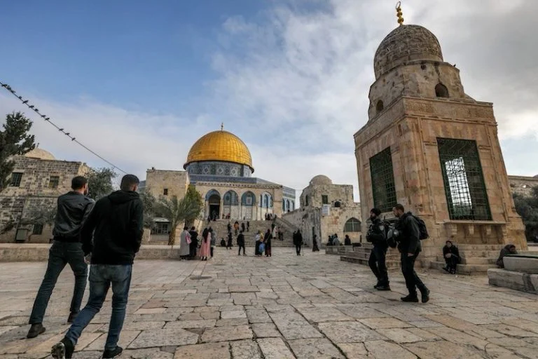 فلسطين تعلن تسجيل هزتين أرضيتين