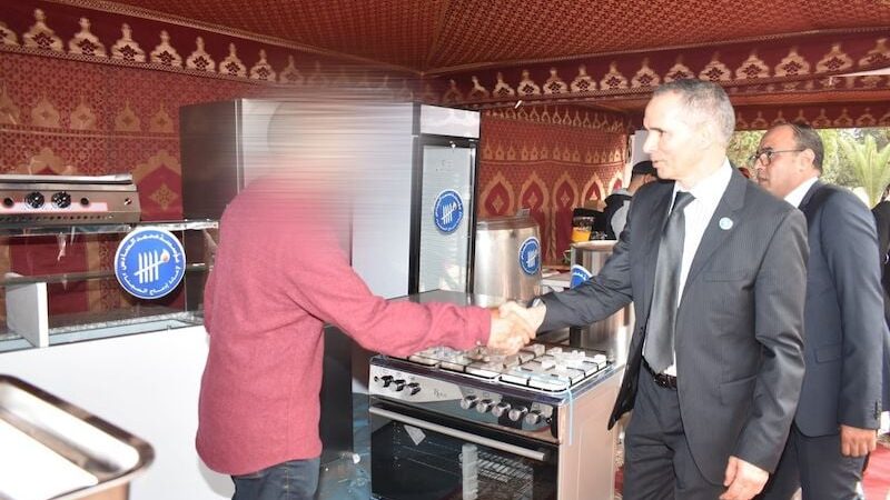 توزيع تجهيزات ومعدات لفائدة نزلاء سابقين