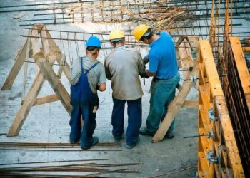 المغرب في قائمة الدول المصدرة للعمالة نحو رومانيا: مؤشرات على تحولات في خارطة الهجرة المهنية نحو أوروبا الشرقية