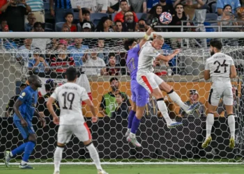 الهلال السعودي يُفجر المفاجأة ويقصي مانشستر سيتي ليبلغ ربع نهائي كأس العالم للأندية