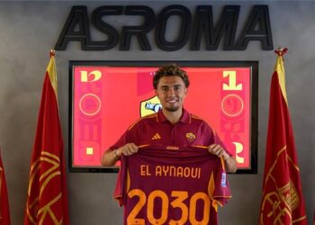 أول صفقة لروما هذا الصيف.. العيناوي يرتدي قميص الذئاب