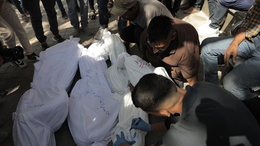 إبادة متواصلة.. إسرائيل تقتل 26 فلسطينيا بغزة بينهم نازحون ومجوعون