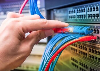 الإنترنت في المغرب: حين يُستهلك الثابت بشراهة ويُربح المحمول بثقة… نموذج اقتصادي يحتاج لإعادة تشغيل