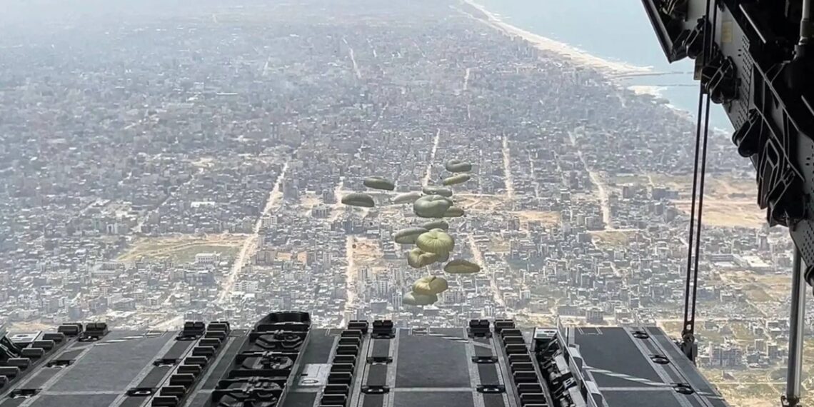 إسبانيا تنفذ إنزالات جوية للمساعدات الإنسانية إلى قطاع غزة: خطوة عاجلة في مواجهة أزمة إنسانية متصاعدة