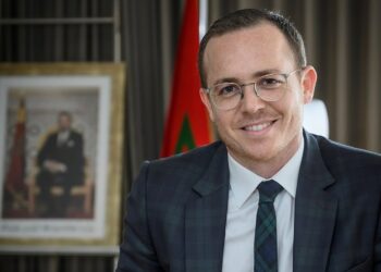 بريطانيا تدعم الحكم الذاتي بالصحراء: تحوّل استراتيجي في العلاقات المغربية-البريطانية