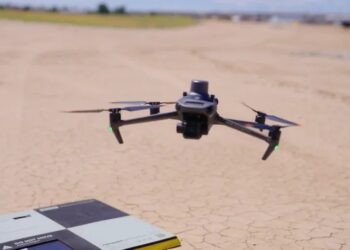 درونات في سماء الدار البيضاء… حملة غير مسبوقة لمواجهة ريع المناطق الصناعية وتعطيل الاستثمار