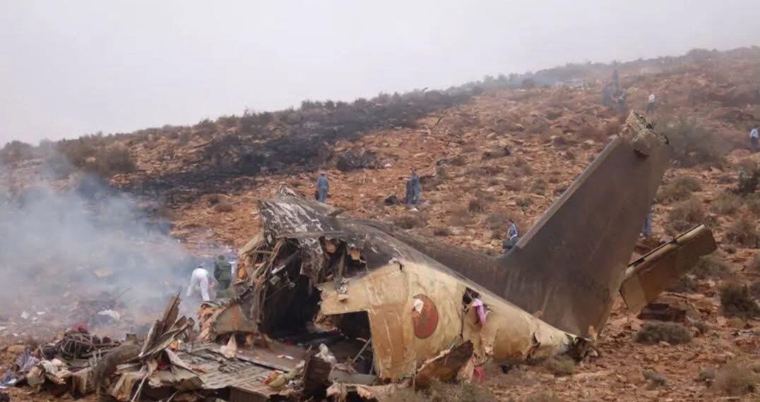 مصرع جنديين بعد سقوط طائرة عسكرية بمطار فاس سايس