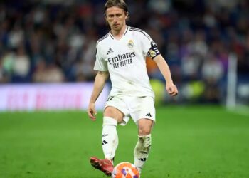 لوكا مودريتش يعزز صفوف ميلان الإيطالي