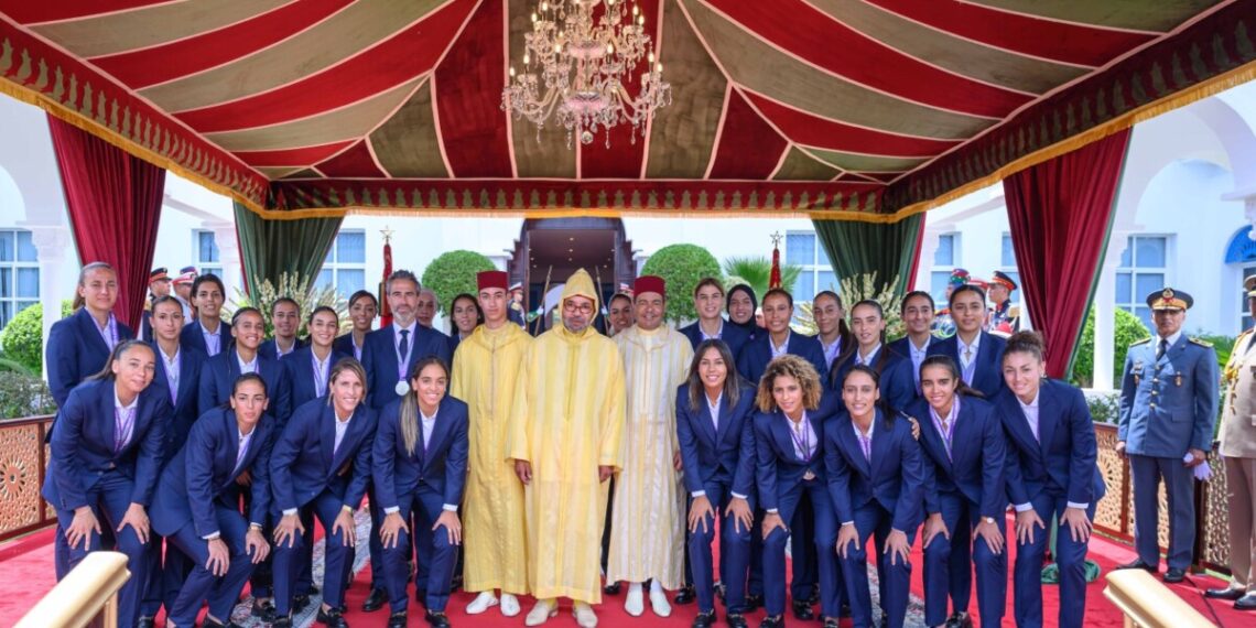 جلالة الملك يكرم لبؤات الأطلس