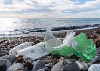 خبراء يدقون ناقوس الخطر بشأن التلوث البلاستيكي بالمغرب ويطالبون بإرادة سياسية أقوى