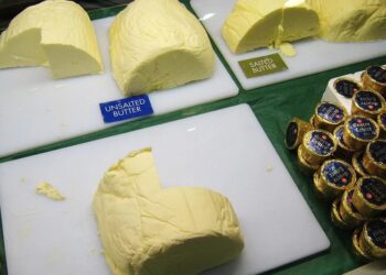 أسعار الزبدة العالمية تسجل مستويات قياسية وتضغط على صناعة المخابز والحلويات