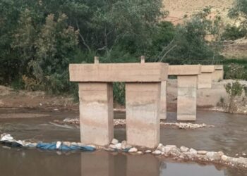 شكاية تتهم بتعثر مشروع قنطرة واد دادس وتطالب بالتحقيق في تدبير المال العام بتنغير