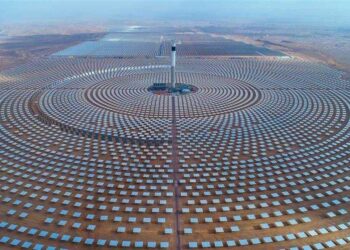 “أكوا باور” تفوز بتطوير مشروعي “نور ميدلت 2” و”نور ميدلت 3” لتعزيز التحول الطاقي بالمغرب