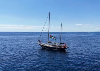 عملية إنقاذ لركاب سفينة متجهة نحو غزة