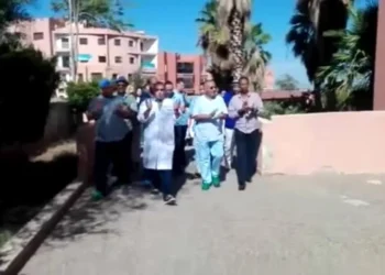 اعتداء عنيف على طبيب مستعجلات ببني ملال يدفع الأطر الصحية للاحتجاج