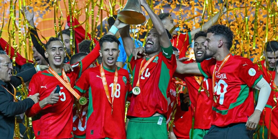 الملك يُبارك إنجاز المنتخب المغربي: ثقافة الانتصار للظفر بالمزيد من الألقاب