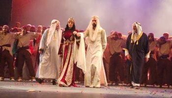 انطلاق الدورة الـ16 لمهرجان المسرح العربي برعاية الرئيس المصري السيسي