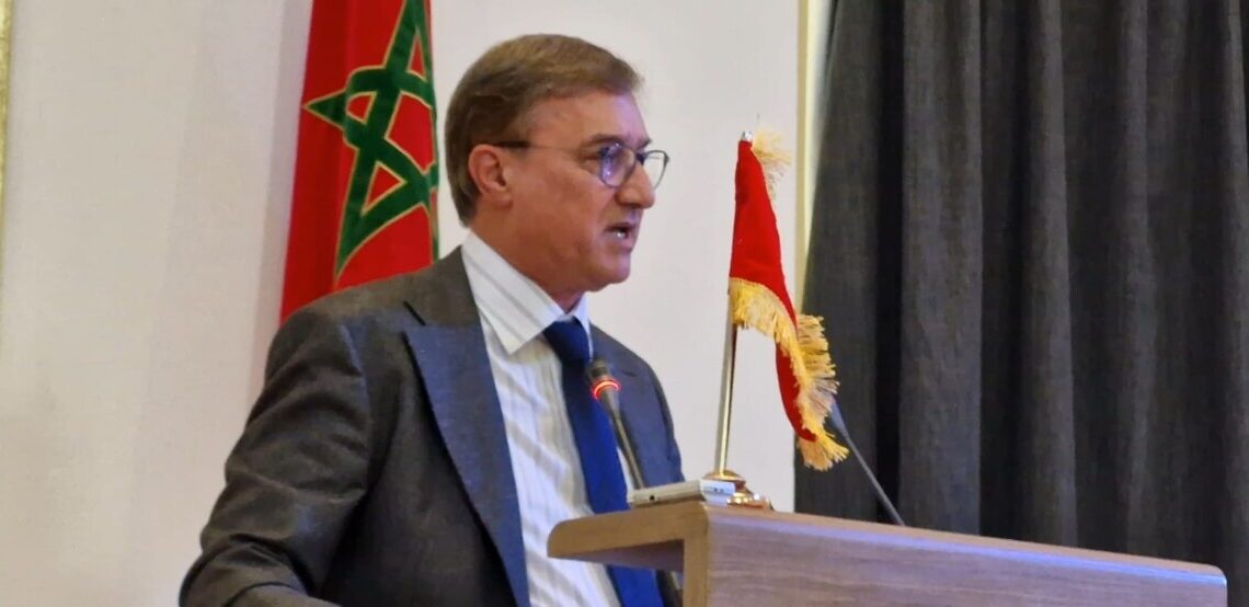 مجاهد يكشف مسلكيات التضليل الإعلامي حول الصحراء المغربية في لقاء السيادة الإعلامية بالعيون