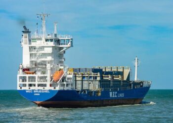 إطلاق خط بحري منتظم جديد لنقل الحاويات بين قادس والدار البيضاء