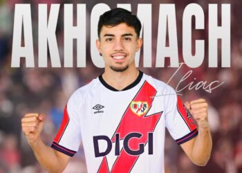 إلياس أخوماش ينتقل إلى رايو فايكانو على سبيل الإعارة