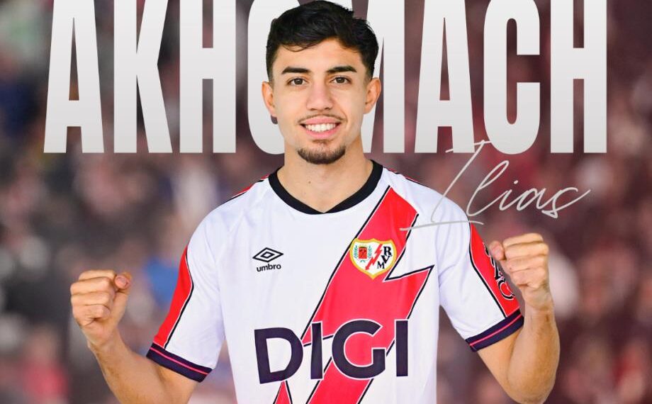 إلياس أخوماش ينتقل إلى رايو فايكانو على سبيل الإعارة