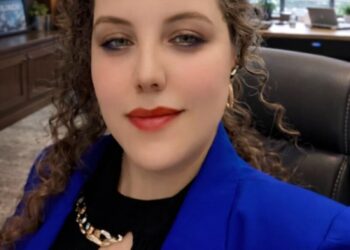 التشبيب بالكلام… والإقصاء بالفعل