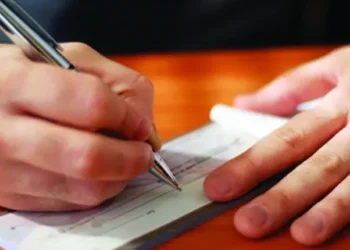 التعديلات القانونية الجديدة المنظمة للشيك تدخل التنفيذ