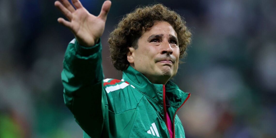 غييرمو أوتشوا يعلن اعتزاله بعد 22 عاما من التألق في ملاعب كرة القدم