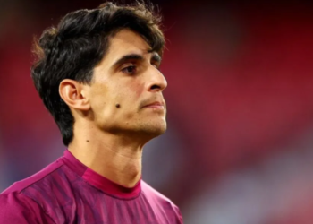 بونو يقترب من الرحيل عن الهلال.. أندية أوروبية وتركية تترقب حسم الصفقة