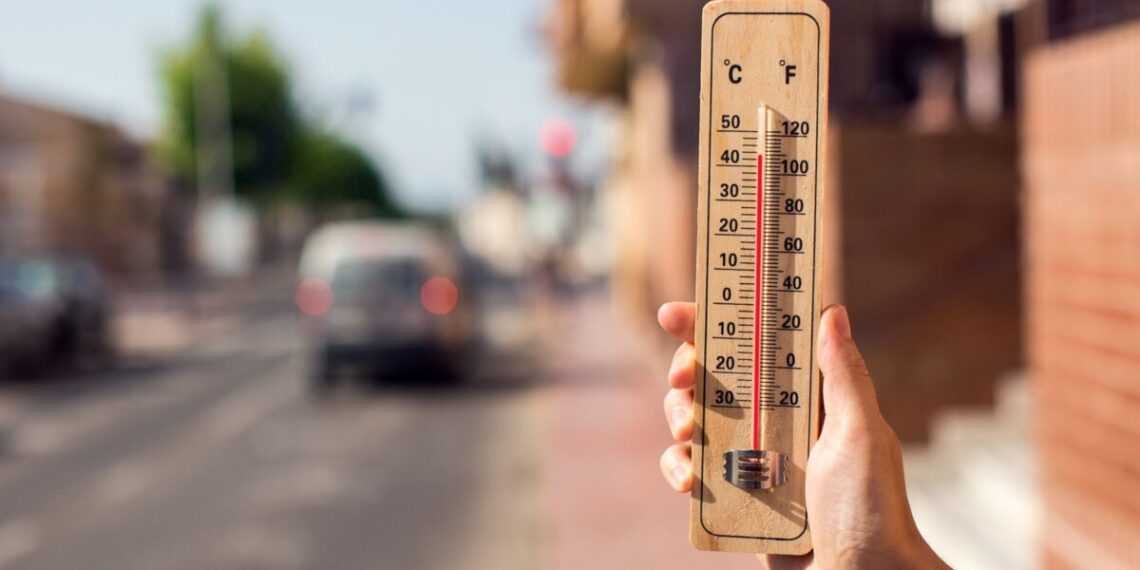 موجة حر قوية تضرب عدداً من أقاليم المملكة ودرجات الحرارة تصل إلى 45 درجة
