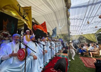 مهرجان عيساوة بمكناس يعود بدورة استثنائية تجمع التراث الصوفي ونجوم الغناء العربي