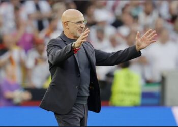 مدرب إسبانيا يتحدى فرنسا: نملك ما يكفي لبلوغ نهائي كأس العالم 2026