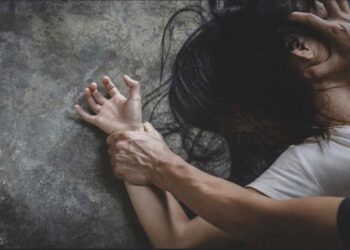 رعب في شوارع ميلانو.. جزائري يهاجم شابة مغربية بسكين ويشوّه وجهها