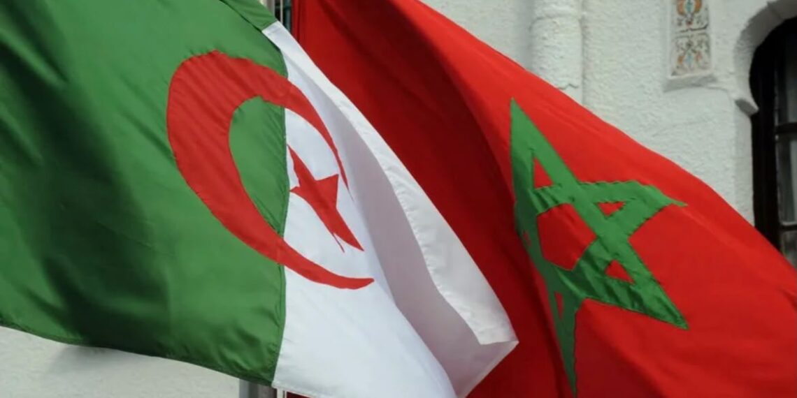 الجزائر تعلن توقيف أربعة مغاربة بتهم الارتباط بـ”ماك”.. والرباط تلتزم الصمت