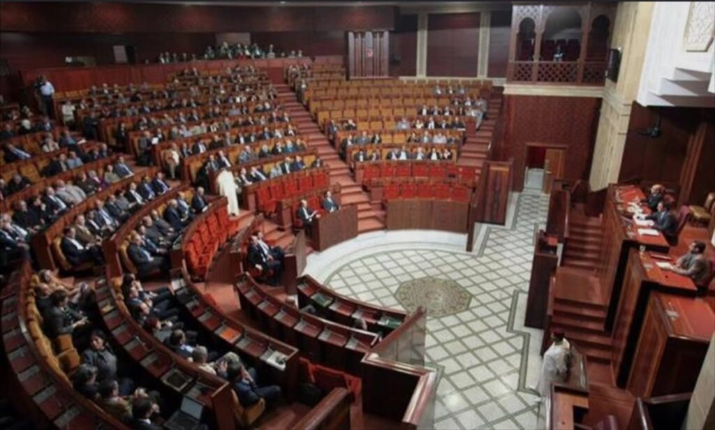دعوات لعقد دورة برلمانية استثنائية لحسم القوانين العالقة بعد اختتام الدورة التشريعية