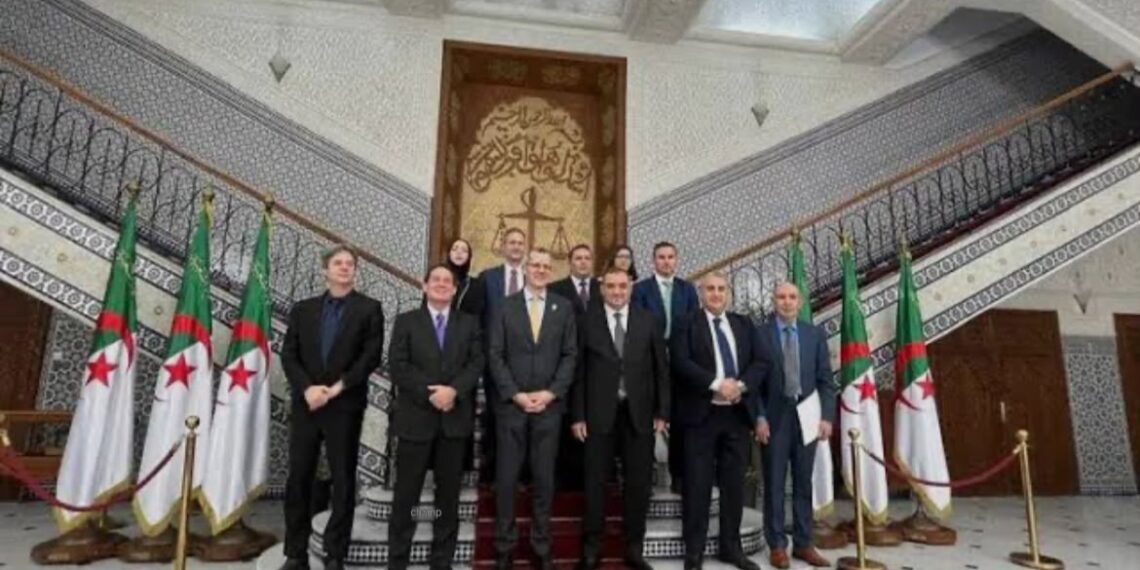الولايات المتحدة تعزز تعاونها الأمني مع الجزائر بافتتاح مكتب لـ”FBI” داخل سفارتها