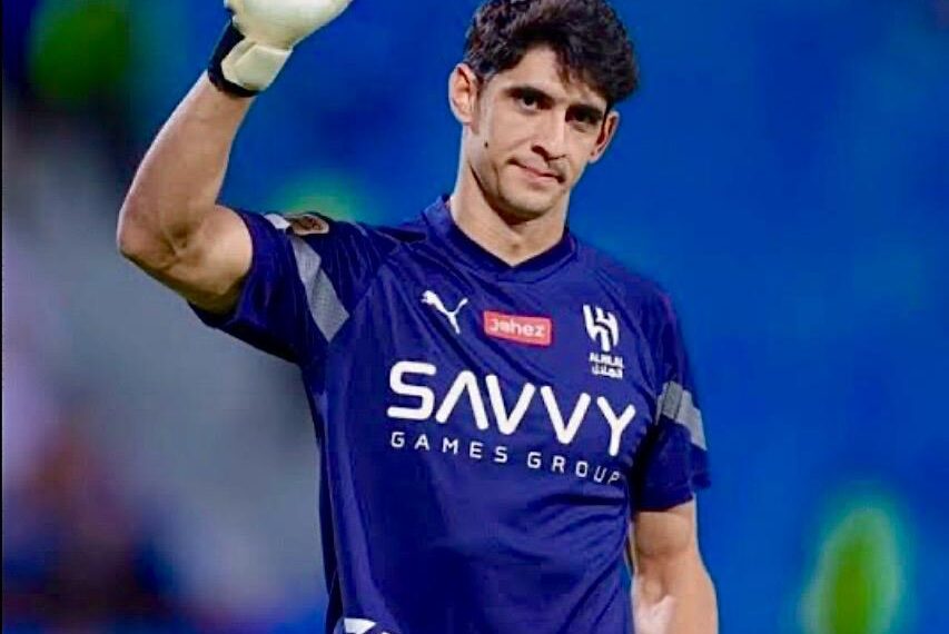 الهلال يحسم الجدل بشأن رحيل ياسين بونو.. قرار مفاجئ يُسقط شائعات النصر