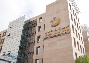 تراجع البطالة بالمغرب إلى 9.5% وسط استمرار تحديات توظيف الشباب وحاملي الشهادات