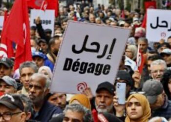 عريضة لـ«جيل زد» في تونس تطالب بتنحي قيس سعيّد وتنظيم انتخابات مبكرة