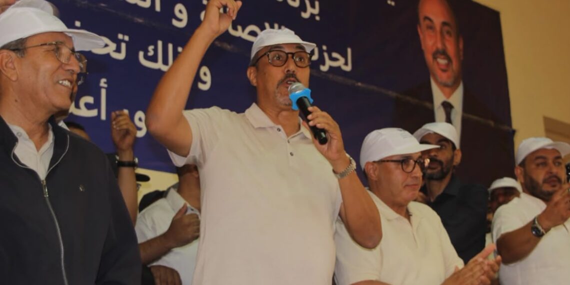 الداخلة تشعل سباق الأحزاب.. الاستقلال يعبّئ قواعده و“البام” يوسّع نفوذه
