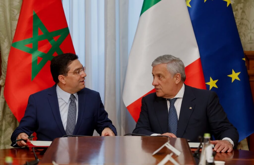 تاجاني يضع المغرب في مرمى انتقادات الهجرة ويبعث برسالة مباشرة إلى مدريد