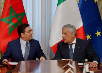 تاجاني يضع المغرب في مرمى انتقادات الهجرة ويبعث برسالة مباشرة إلى مدريد
