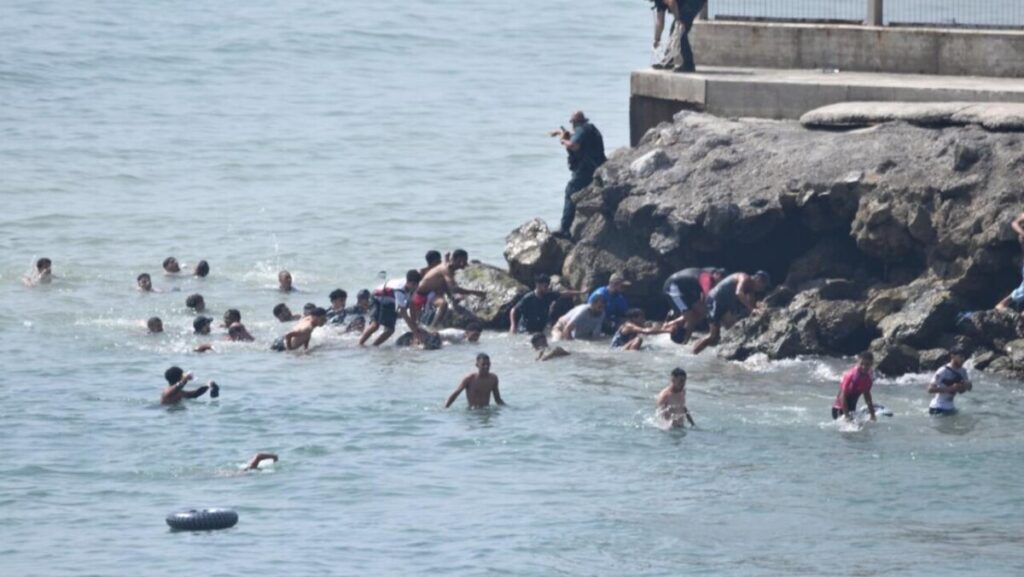 إيداع 49 شخصا السجن بالناظور بعد مواجهات مرتبطة بمحاولة للهجرة غير النظامية