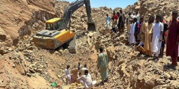 انهيار مفجع في منجم ذهب بإفريقيا الوسطى يخلف عشرات القتلى
