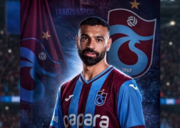 محمد صلاح يحط الرحال في تركيا لبدء مغامرته الجديدة مع طرابزون سبور