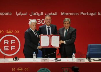 تيباس يصعد بشأن مونديال 2030: المغرب يتقدم على إسبانيا في سباق النهائي