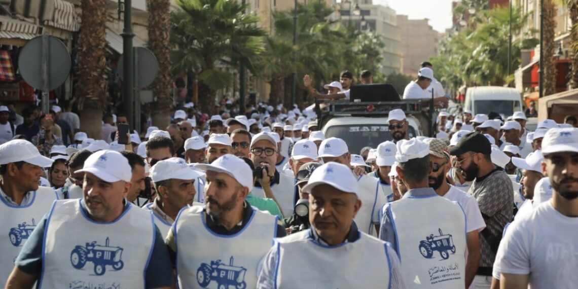 من قلب وجدة.. البام يستعرض حضوره الانتخابي بمسيرة حاشدة