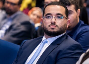 طه الجماني.. أصغر المرشحين يقتحم سباق «دائرة الموت» بالرباط