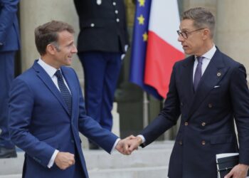 فنلندا تنضم إلى مبادرة ماكرون للردع النووي وتوسع الشراكة الدفاعية الأوروبية في مواجهة روسيا